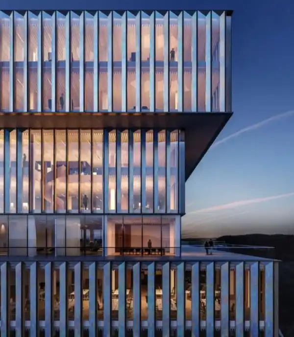 فور تي فور دور اول تجاري